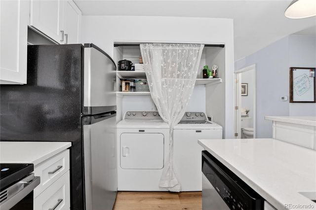 9659 W Chatfield Avenue B, Littleton, CO 80128