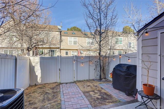 9659 W Chatfield Avenue B, Littleton, CO 80128