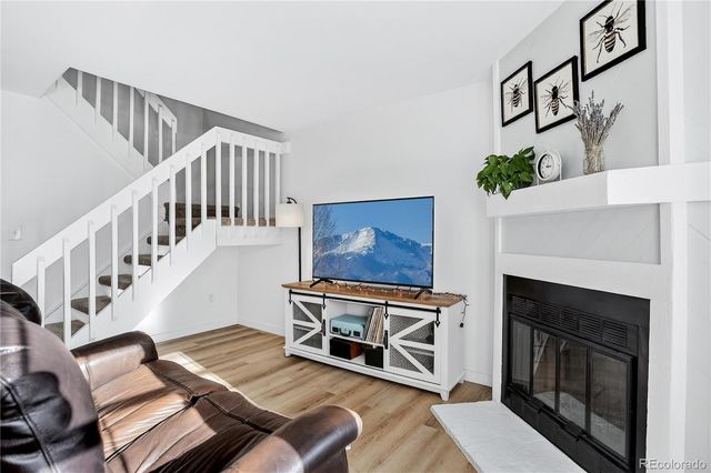 9659 W Chatfield Avenue B, Littleton, CO 80128