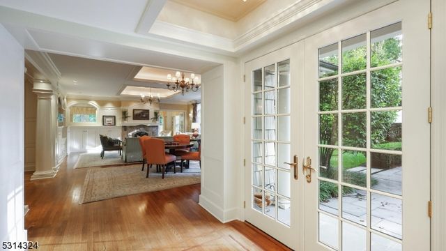 825 Lawrence Ave, Westfield Town, NJ 07090