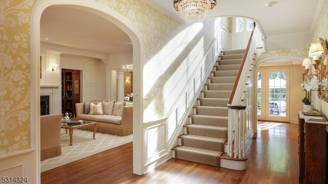 825 Lawrence Ave, Westfield Town, NJ 07090