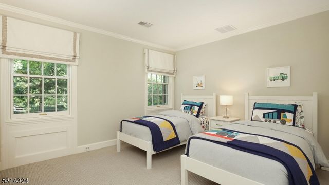 825 Lawrence Ave, Westfield Town, NJ 07090