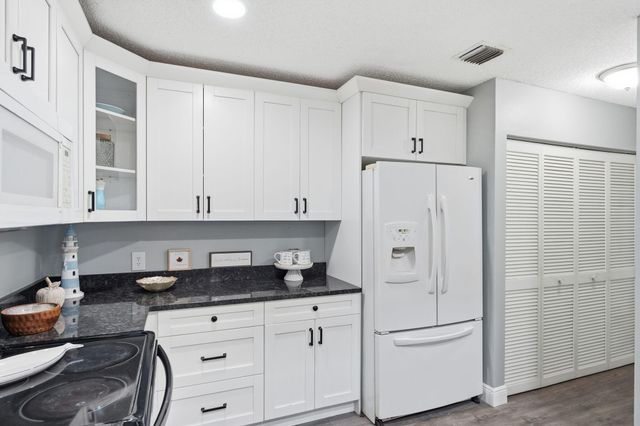 2985 GENOA Place 2985, West Palm Beach, FL 33406