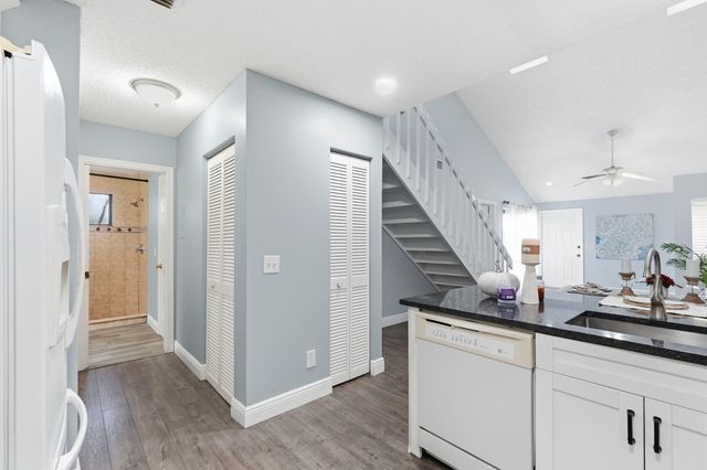 2985 GENOA Place 2985, West Palm Beach, FL 33406