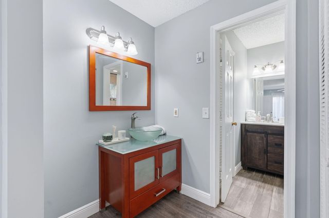 2985 GENOA Place 2985, West Palm Beach, FL 33406