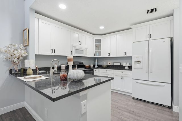 2985 GENOA Place 2985, West Palm Beach, FL 33406