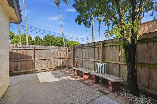 2985 GENOA Place 2985, West Palm Beach, FL 33406