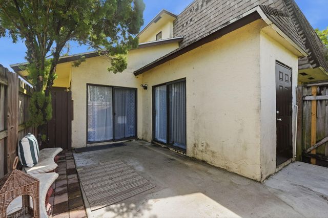 2985 GENOA Place 2985, West Palm Beach, FL 33406