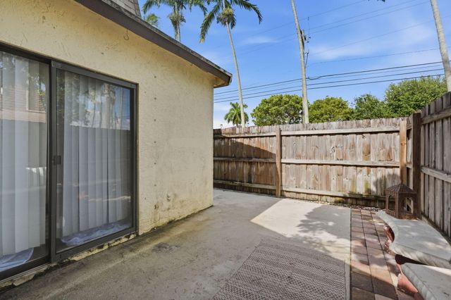 2985 GENOA Place 2985, West Palm Beach, FL 33406