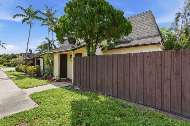 2985 GENOA Place 2985, West Palm Beach, FL 33406