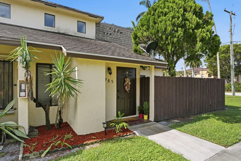 2985 GENOA Place 2985, West Palm Beach, FL 33406