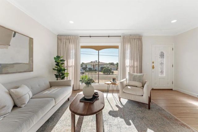 181 Corte Maria Avenue, Chula Vista, CA 91910