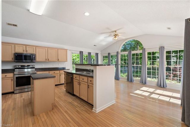 6408 IvyStone Drive, Jamestown, NC 27282