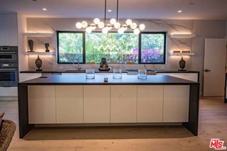 1734 N Beverly Glen Boulevard, Los Angeles, CA 90077