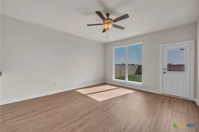 1045 Shelby Drive, Belton, TX 76513