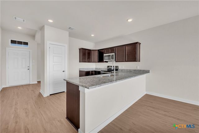 1045 Shelby Drive, Belton, TX 76513