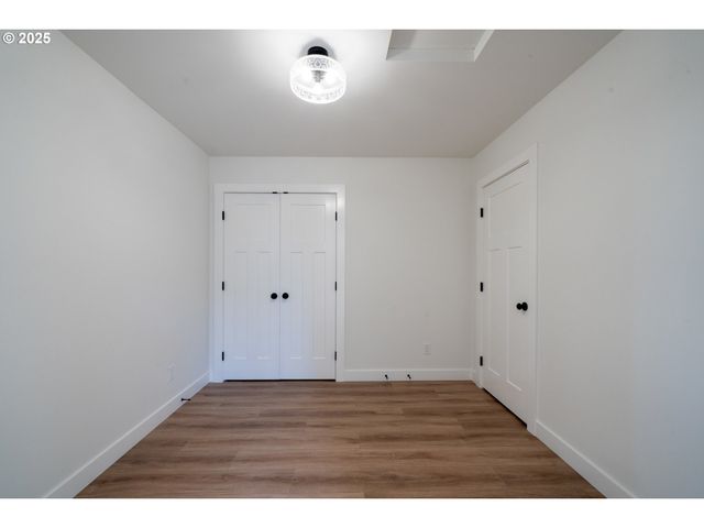 110 CRESCENT St, Tillamook, OR 97141