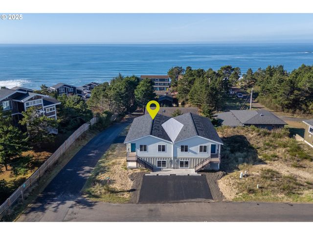 110 CRESCENT St, Tillamook, OR 97141