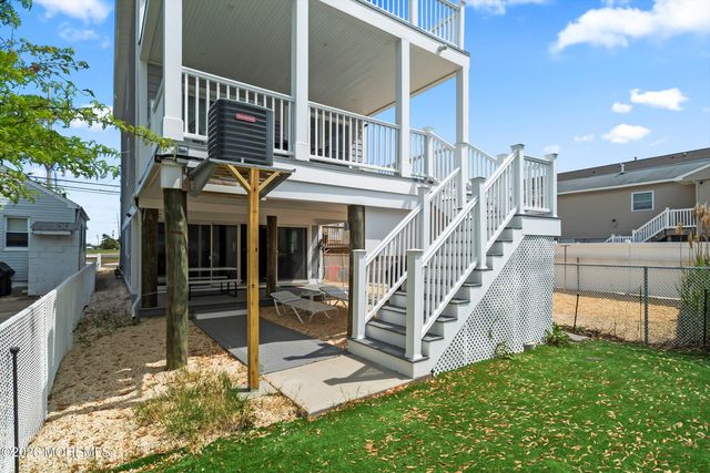 315 Hiering Avenue, Seaside Heights, NJ 08751
