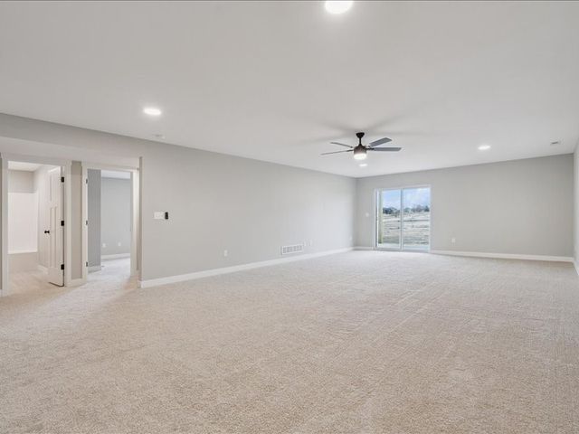 829 Prairie View Drive, West Branch, IA 52358