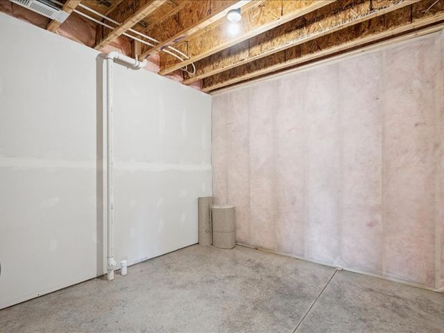 829 Prairie View Drive, West Branch, IA 52358