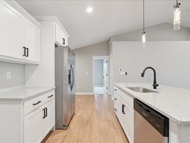 829 Prairie View Drive, West Branch, IA 52358