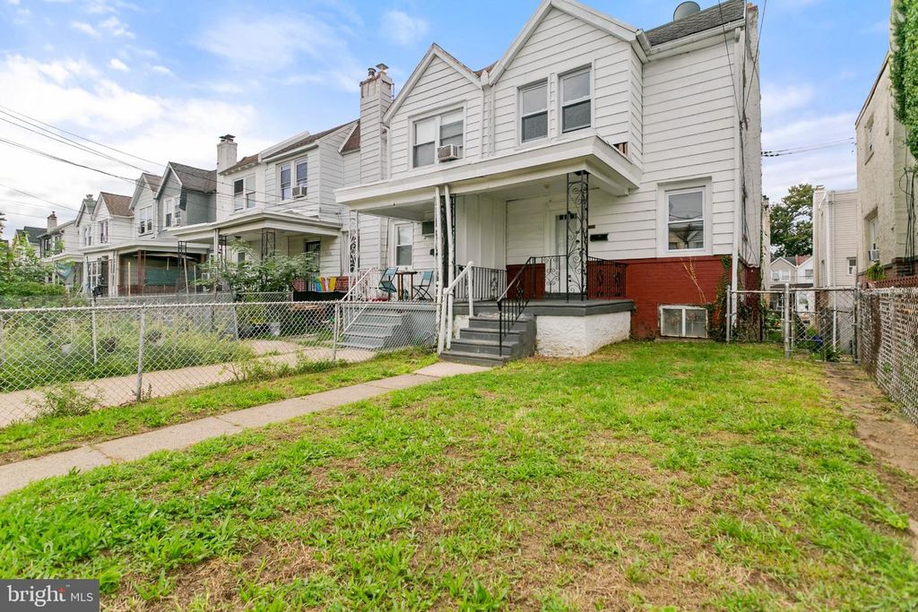 7038 CLOVER LN, UPPER DARBY, PA 19082 — exterior