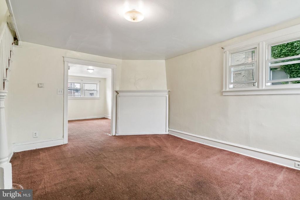 7038 CLOVER LN, UPPER DARBY, PA 19082 — photo 5