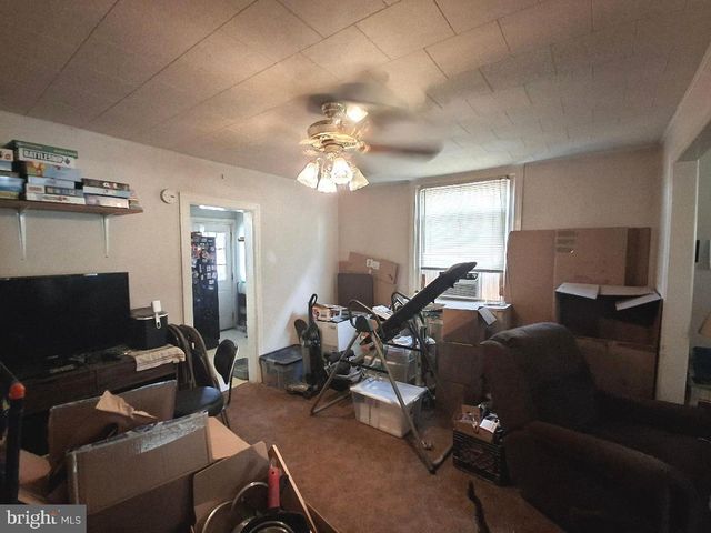 130 WESTDALE RD, Upper Darby, PA 19082