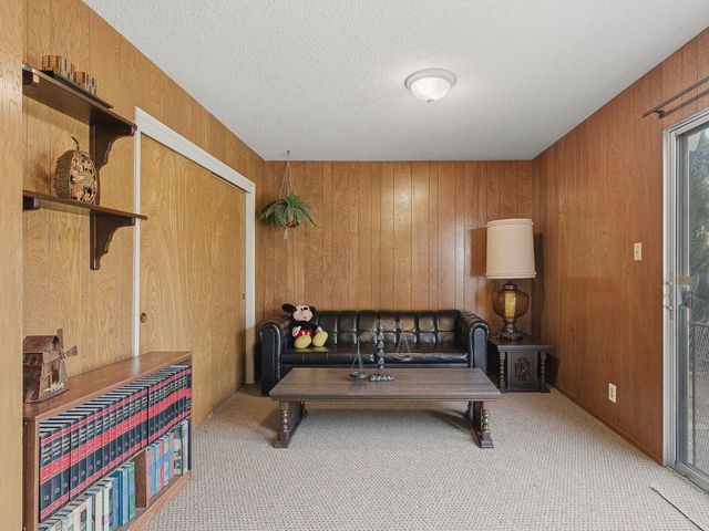 836 Hawthorne Dr, Rodeo, CA 94572