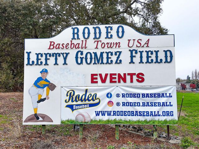 836 Hawthorne Dr, Rodeo, CA 94572