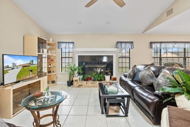 3132 SKY ST, Deltona, FL 32738