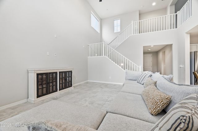 7990 S Expedition Drive, Tucson, AZ 85747