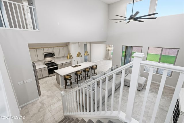 7990 S Expedition Drive, Tucson, AZ 85747