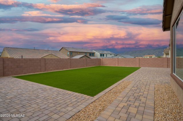 7990 S Expedition Drive, Tucson, AZ 85747