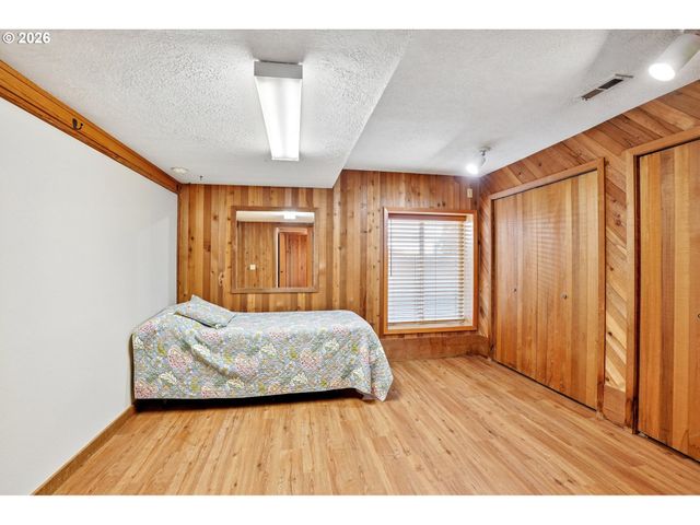 10300 Sw COQUILLE Dr, Tualatin, OR 97062