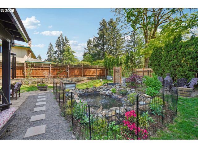 10300 Sw COQUILLE Dr, Tualatin, OR 97062