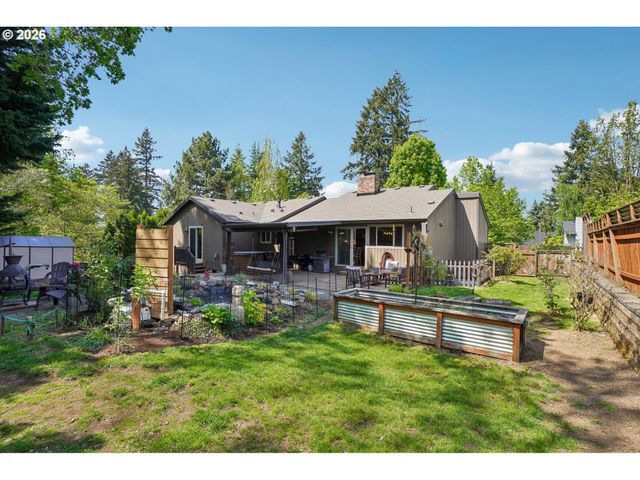 10300 Sw COQUILLE Dr, Tualatin, OR 97062