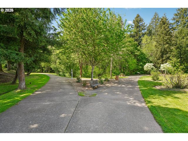 10300 Sw COQUILLE Dr, Tualatin, OR 97062