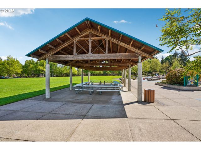 10300 Sw COQUILLE Dr, Tualatin, OR 97062