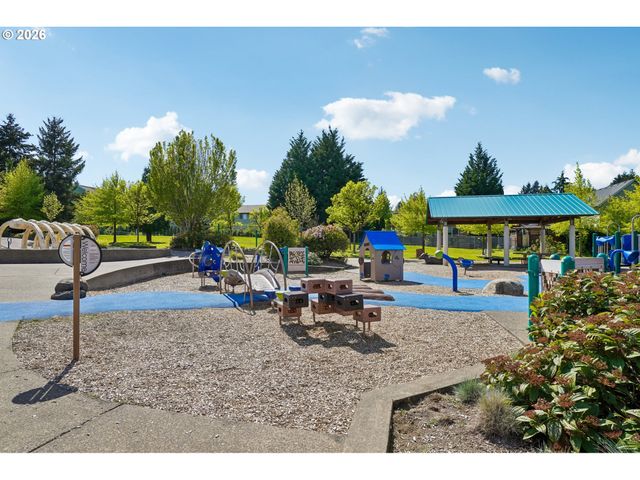 10300 Sw COQUILLE Dr, Tualatin, OR 97062