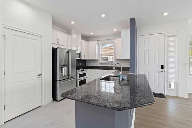 10934 WENDOVER DRIVE, Palmetto, FL 34221