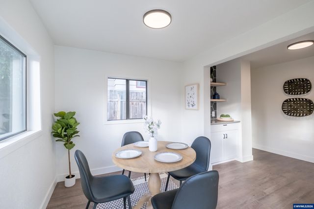 560 Hansen Av S, Salem, OR 97302