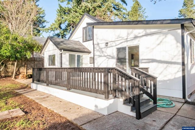 560 Hansen Av S, Salem, OR 97302