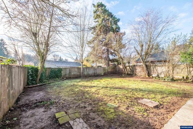 560 Hansen Av S, Salem, OR 97302