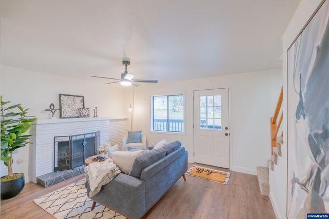 560 Hansen Av S, Salem, OR 97302