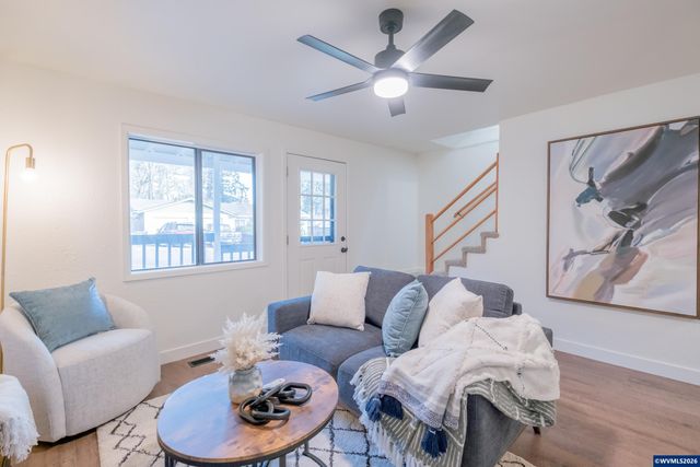 560 Hansen Av S, Salem, OR 97302