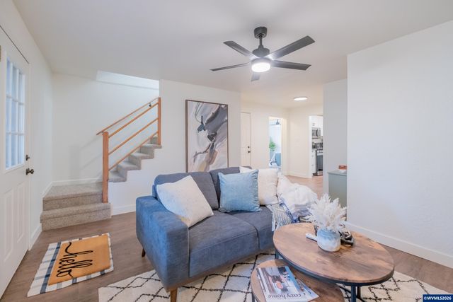 560 Hansen Av S, Salem, OR 97302