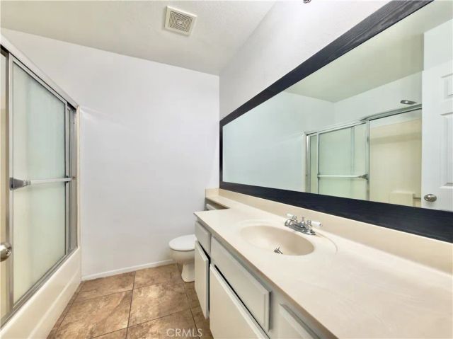 2860 Dartmouth, Lancaster, CA 93536