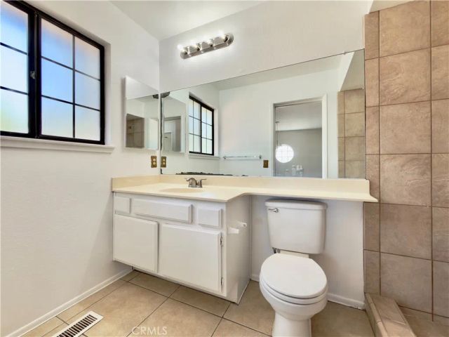 2860 Dartmouth, Lancaster, CA 93536